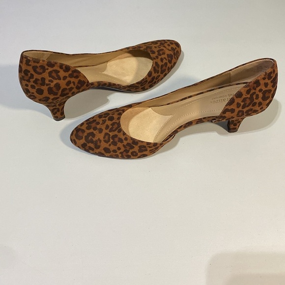Naturalizer Leopard Print 2 inch Heels - Picture 9 of 11